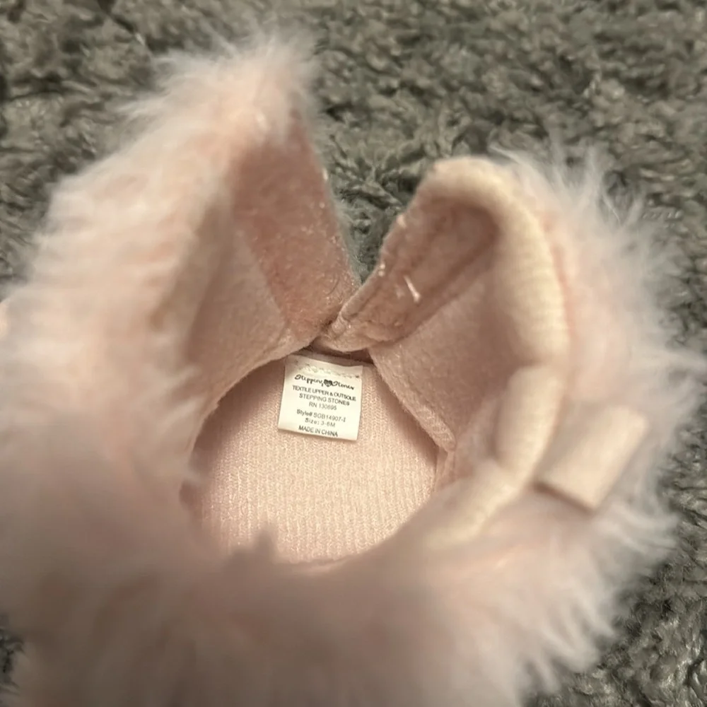 NWOT Stepping Stones Pink Fur Boots